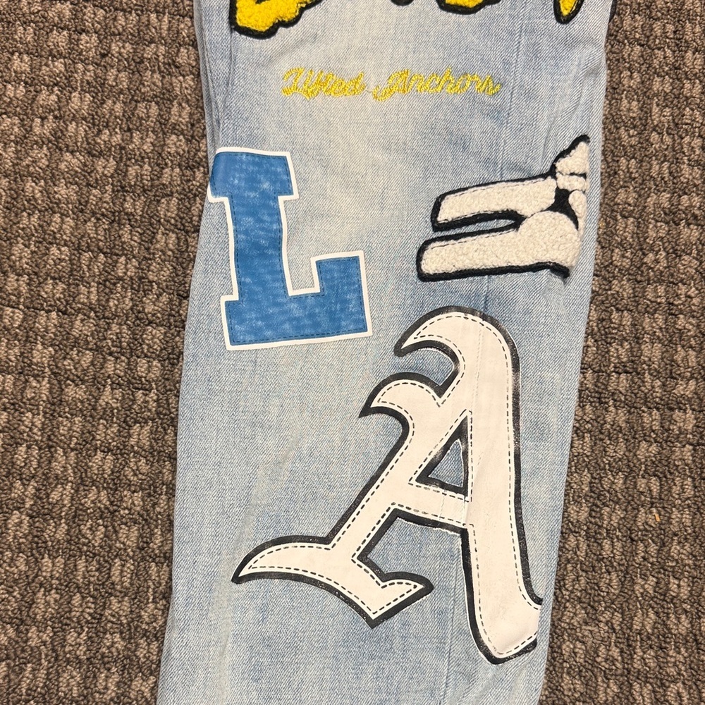 Lifted Anchors LA - Graphic Light Wash Jeans with Patches sz 28 - Picture 10 of 12